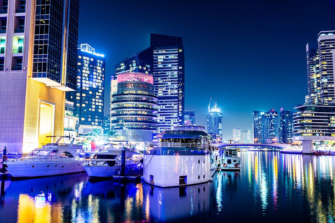 dubai marina night